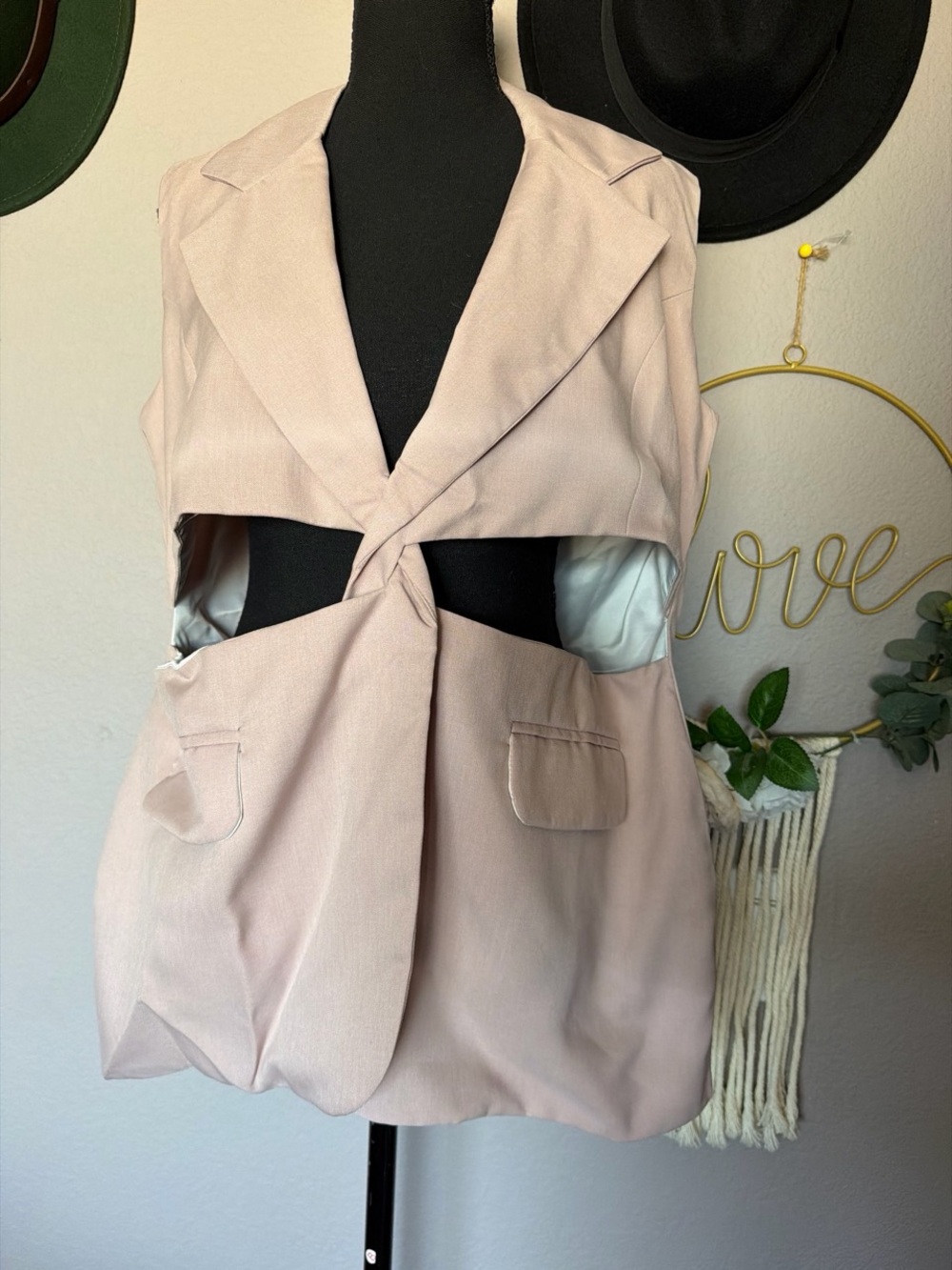 Women's Blush Pink Cutout Blazer Jacket